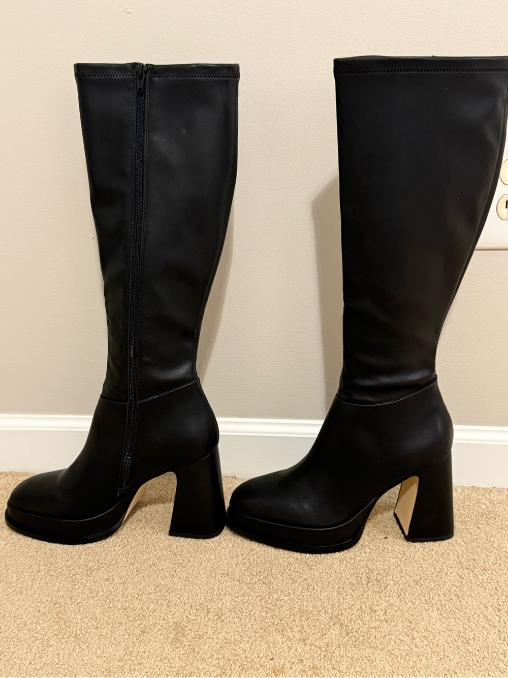 Steve Madden Women's Myndie Boots